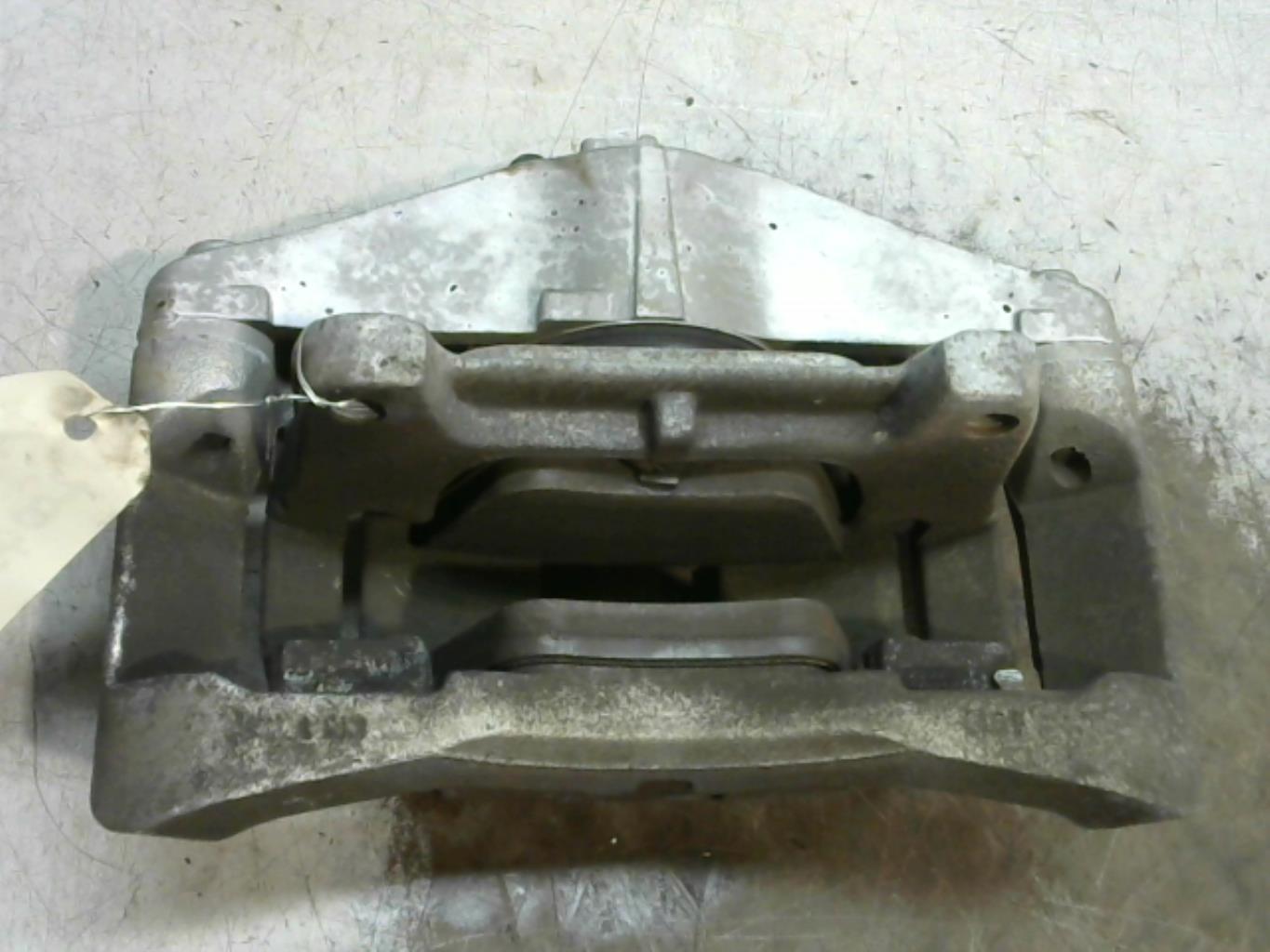 Etrier avant droit (freinage) AUDI A6 3 AVANT PHASE 1 BREAK Diesel - 1