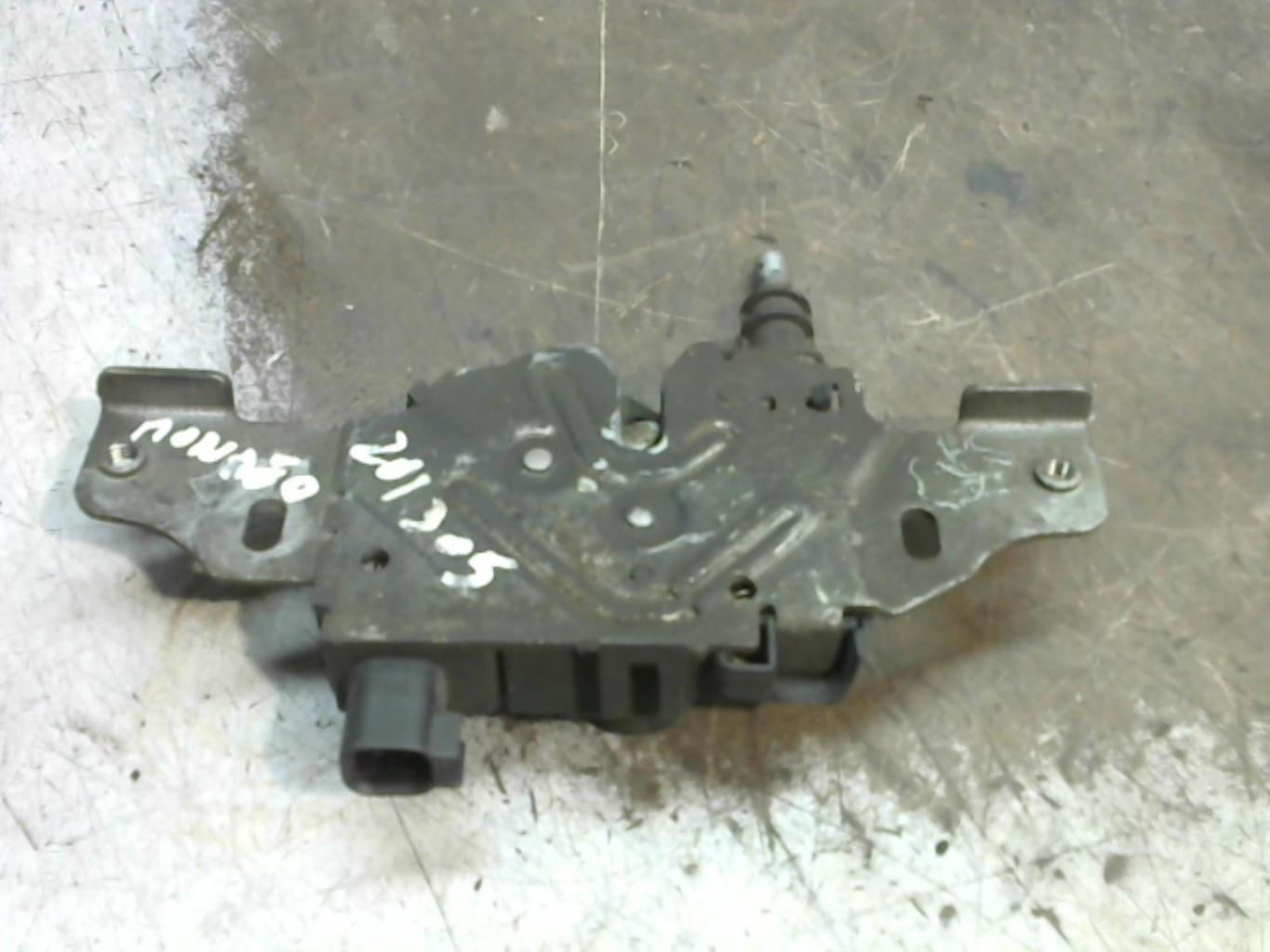 Fermeture de capot FORD MONDEO 2 Diesel - 1