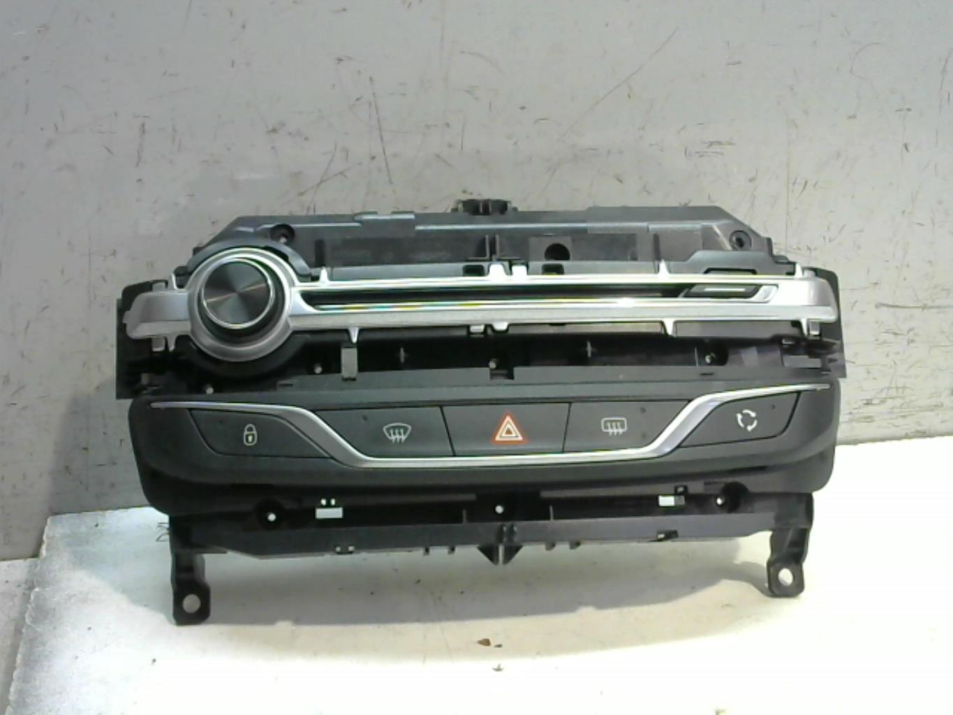 Facade autoradio PEUGEOT 308 2 PHASE 1 Diesel - 1