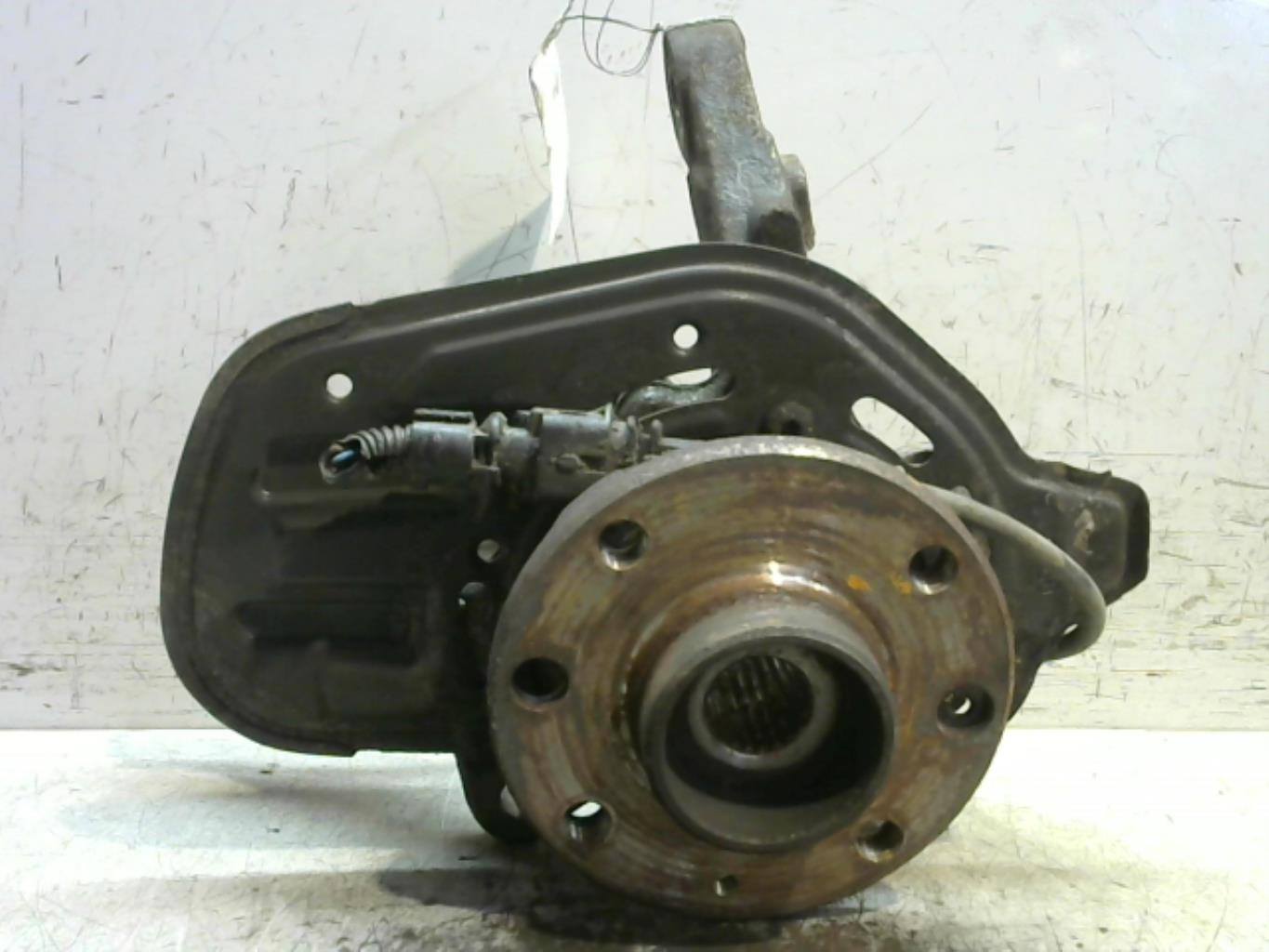 Fusee avant gauche OPEL COMBO C PHASE 2 Diesel - 1