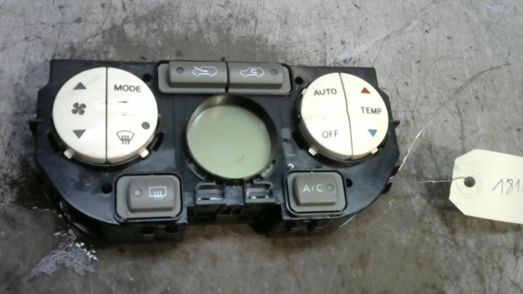 Commande chauffage NISSAN MICRA 3 PHASE 1 Essence - 1