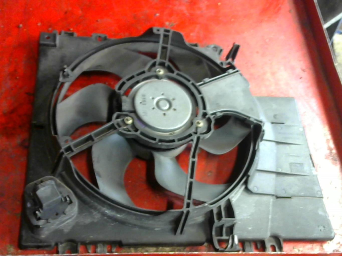 Ventilateur eau NISSAN MICRA 3 PHASE 1 Essence - 1