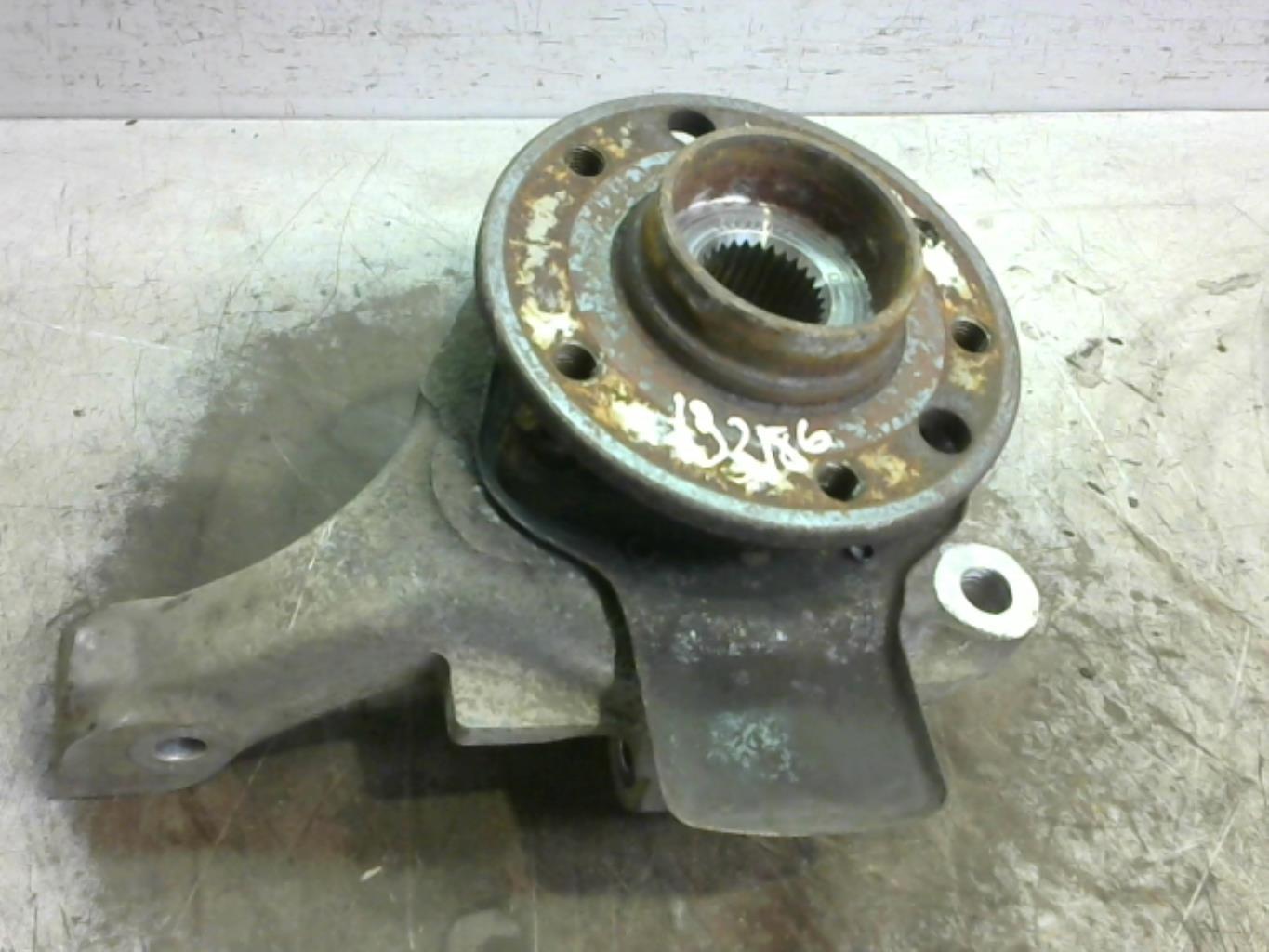 Fusee avant droit FIAT CROMA 2 PHASE 2 BREAK Diesel - 1