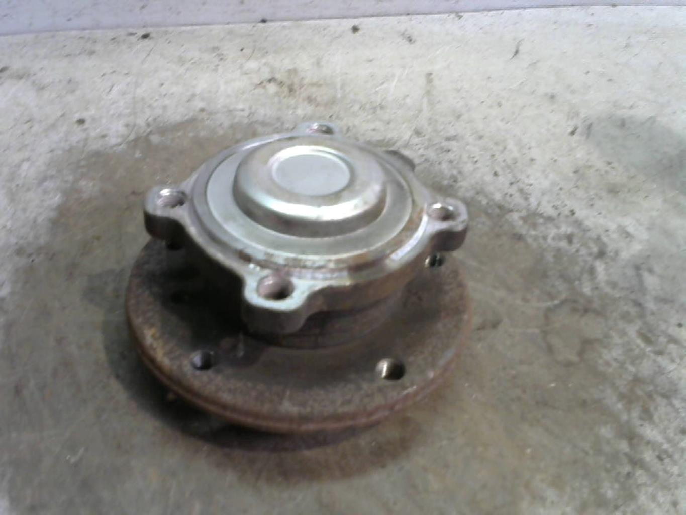 Moyeu avant gauche BMW SERIE 1 E81 Diesel - 1