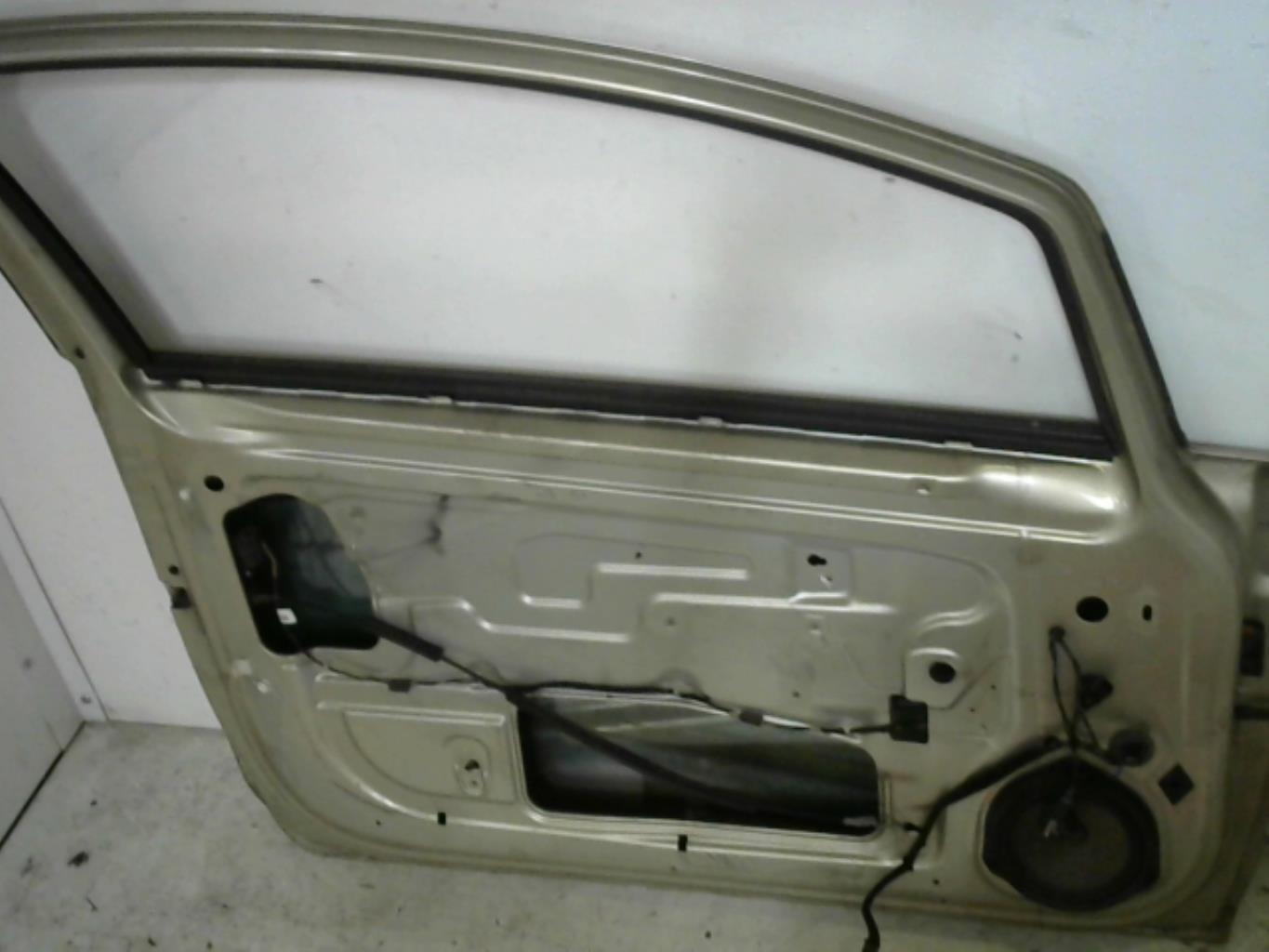 Porte avant gauche OPEL CORSA D PHASE 1 Diesel - 1