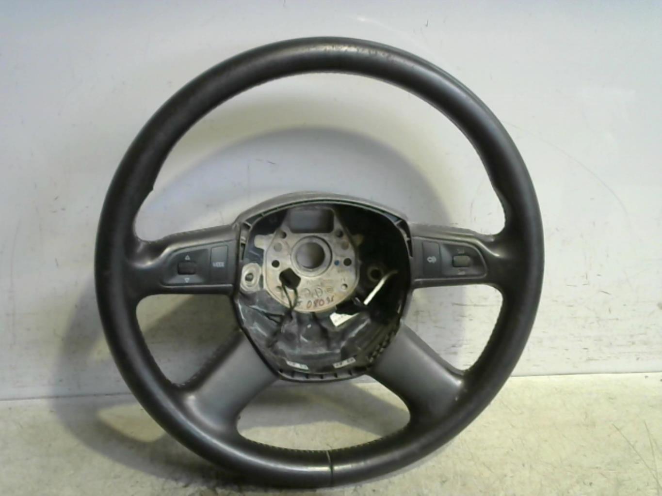 Volant AUDI A6 3 AVANT PHASE 1 BREAK Diesel - 1