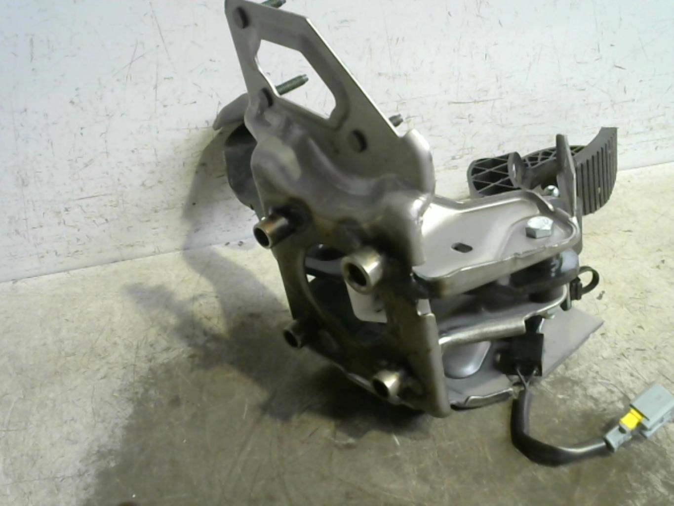 Pedalier PEUGEOT 208 1 PHASE 2 Essence - 1
