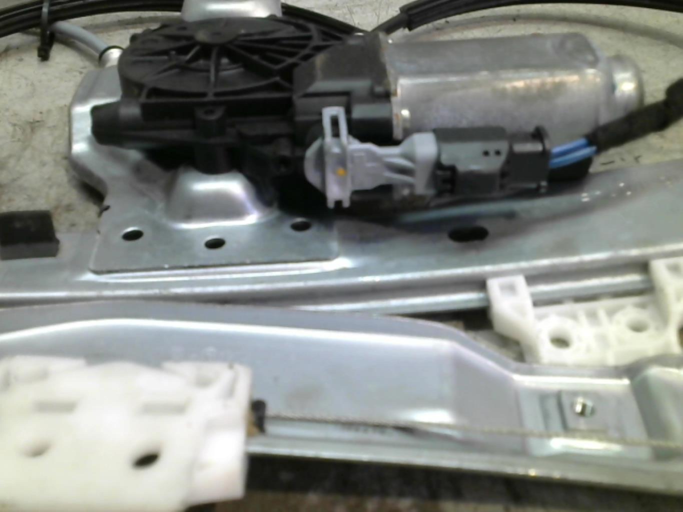 Leve vitre electrique avant droit CITROEN DS3 PHASE 2  - 1