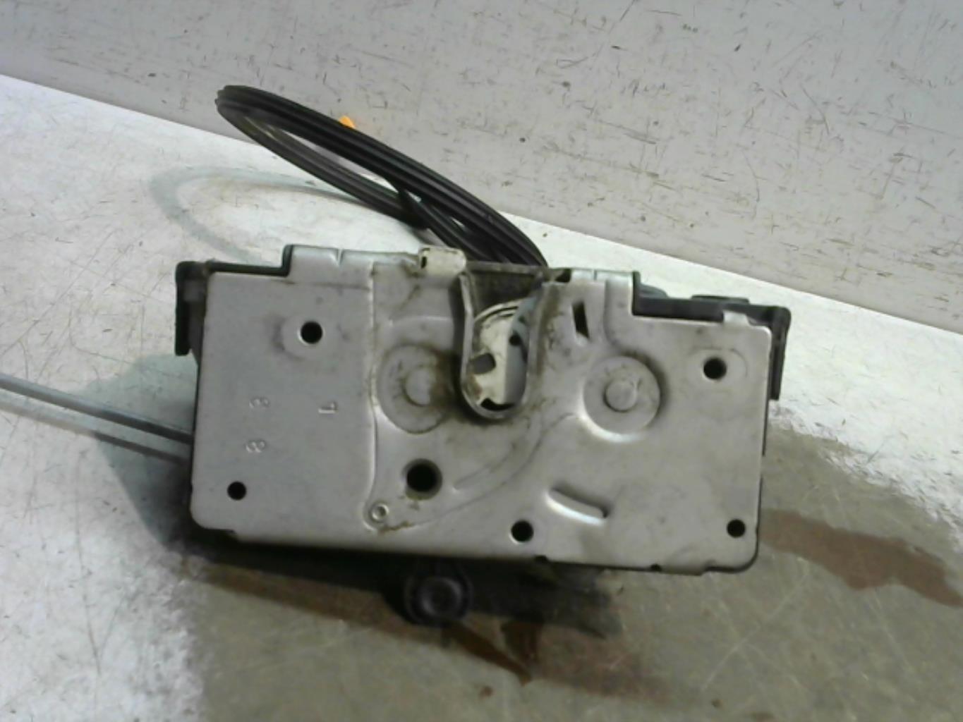 Serrure avant gauche OPEL CORSA E Diesel - 1