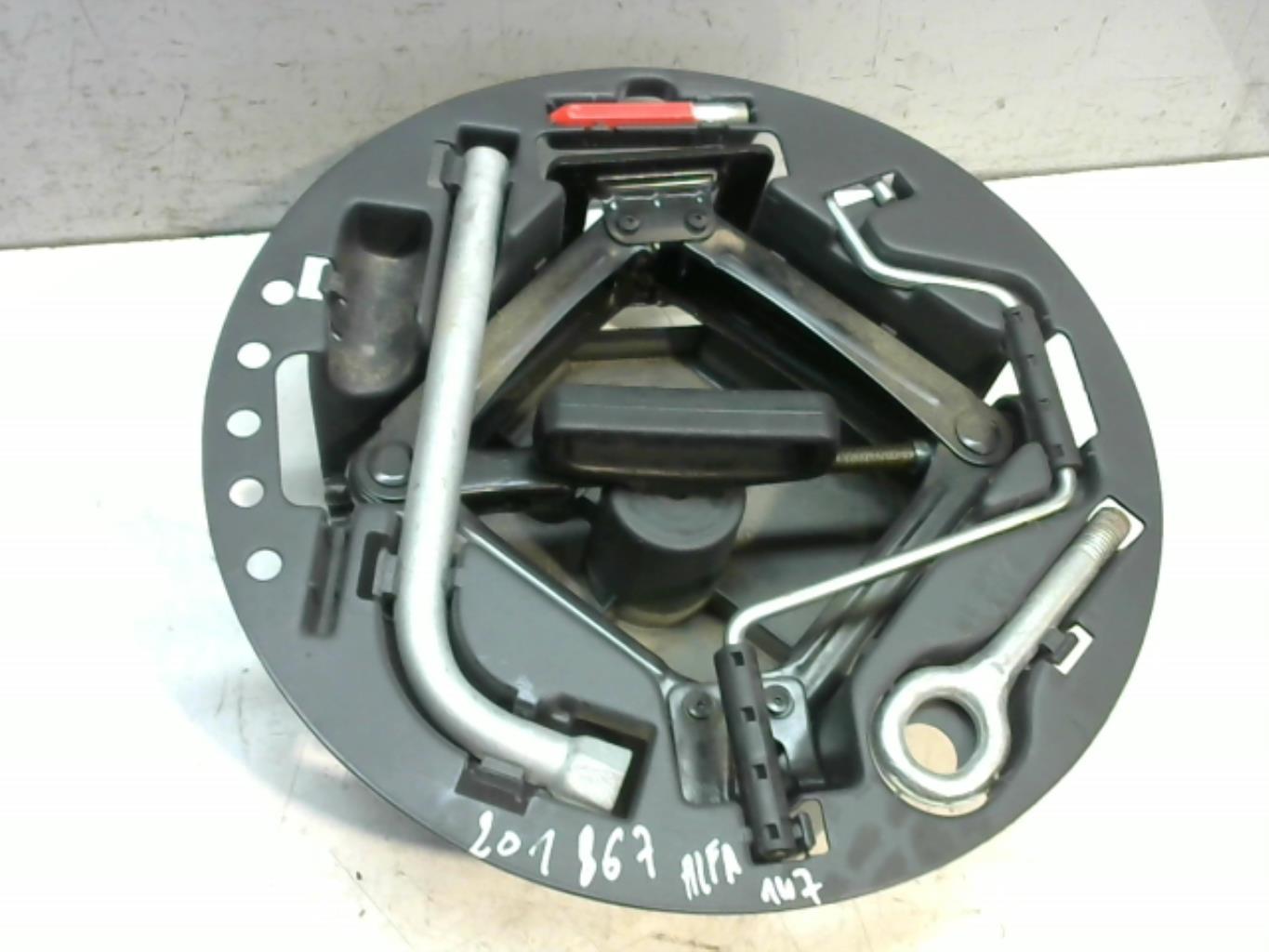 Cric (Ensemble depannage) ALFA ROMEO 147 PHASE 2 Diesel - 1