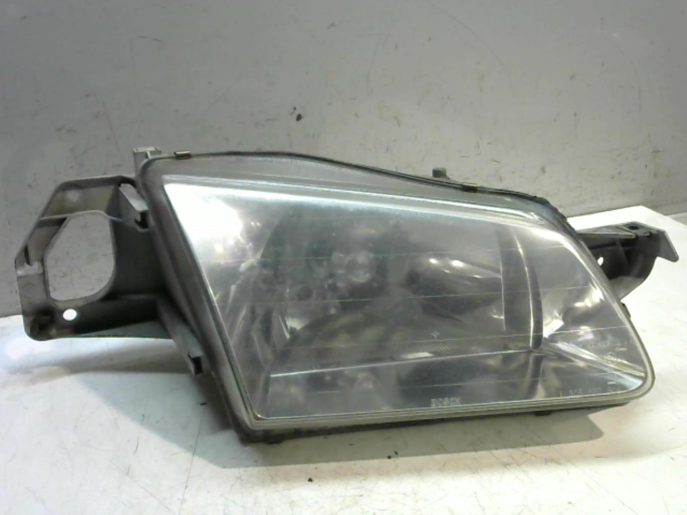 Optique avant principal droit (feux)(phare) MAZDA 323 6 Diesel - 1