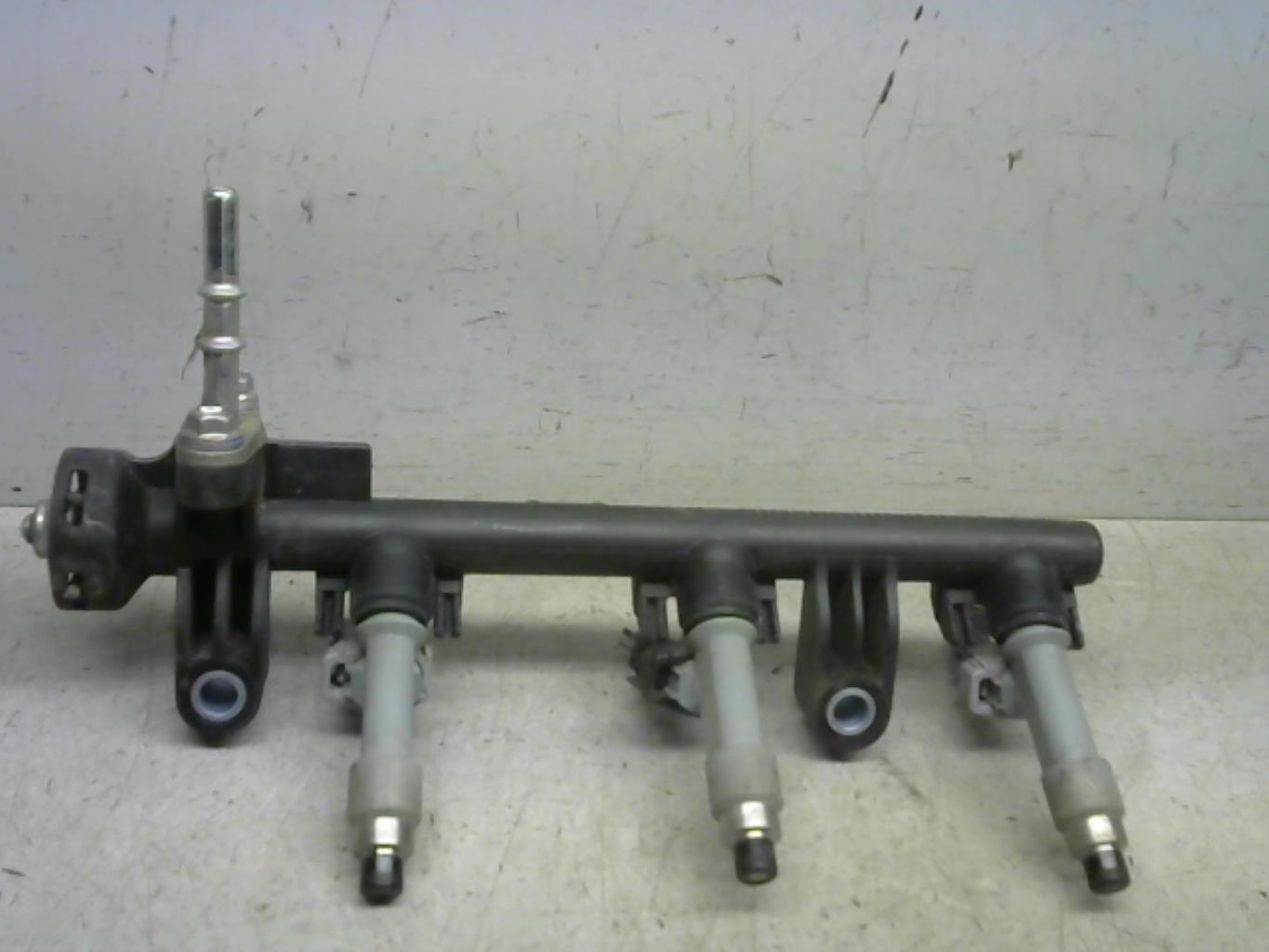 Rampe injection CITROEN C1 1 PHASE 1 Essence - 1