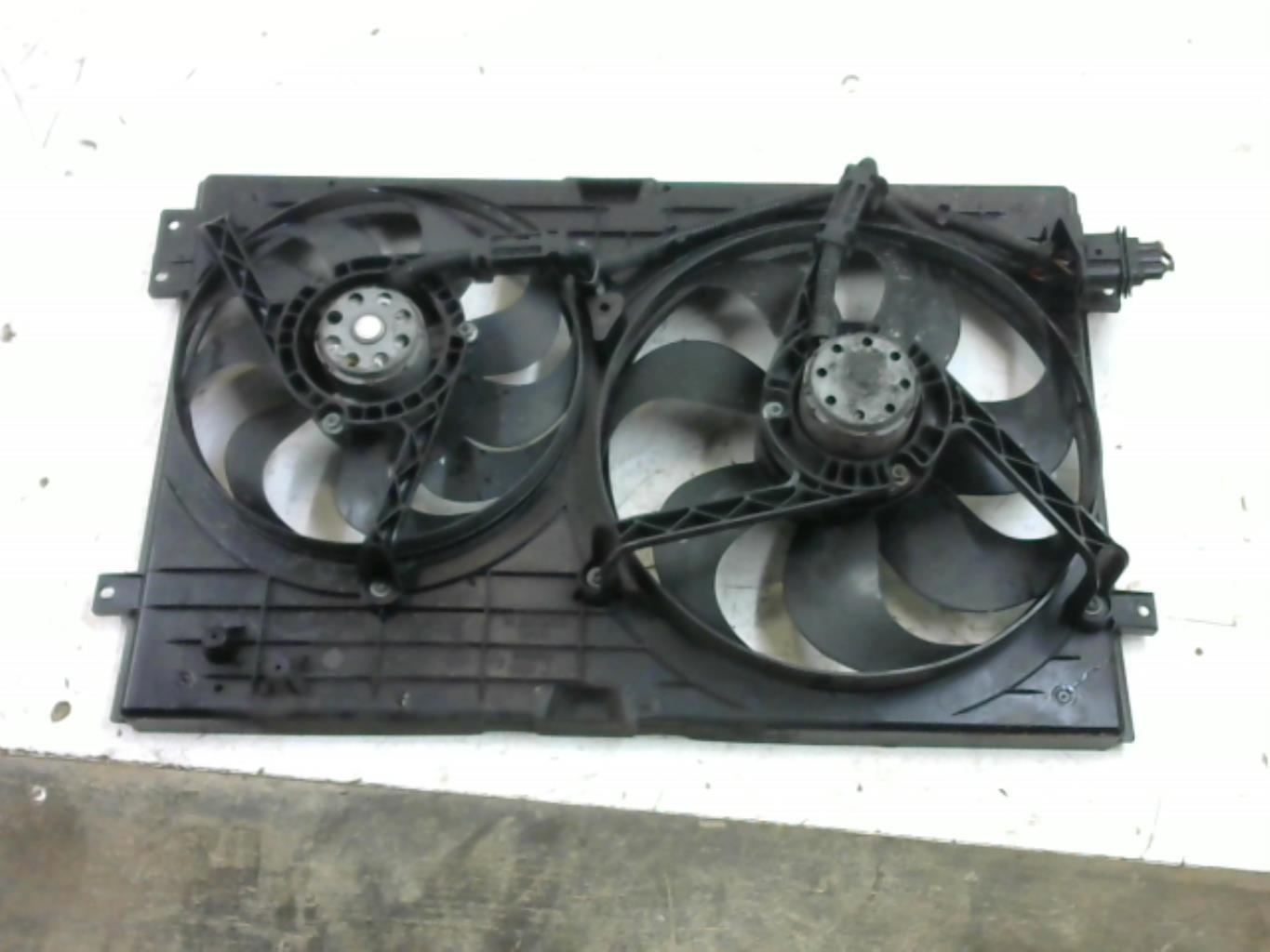 Ventilateur eau VOLKSWAGEN BORA BREAK Diesel - 1