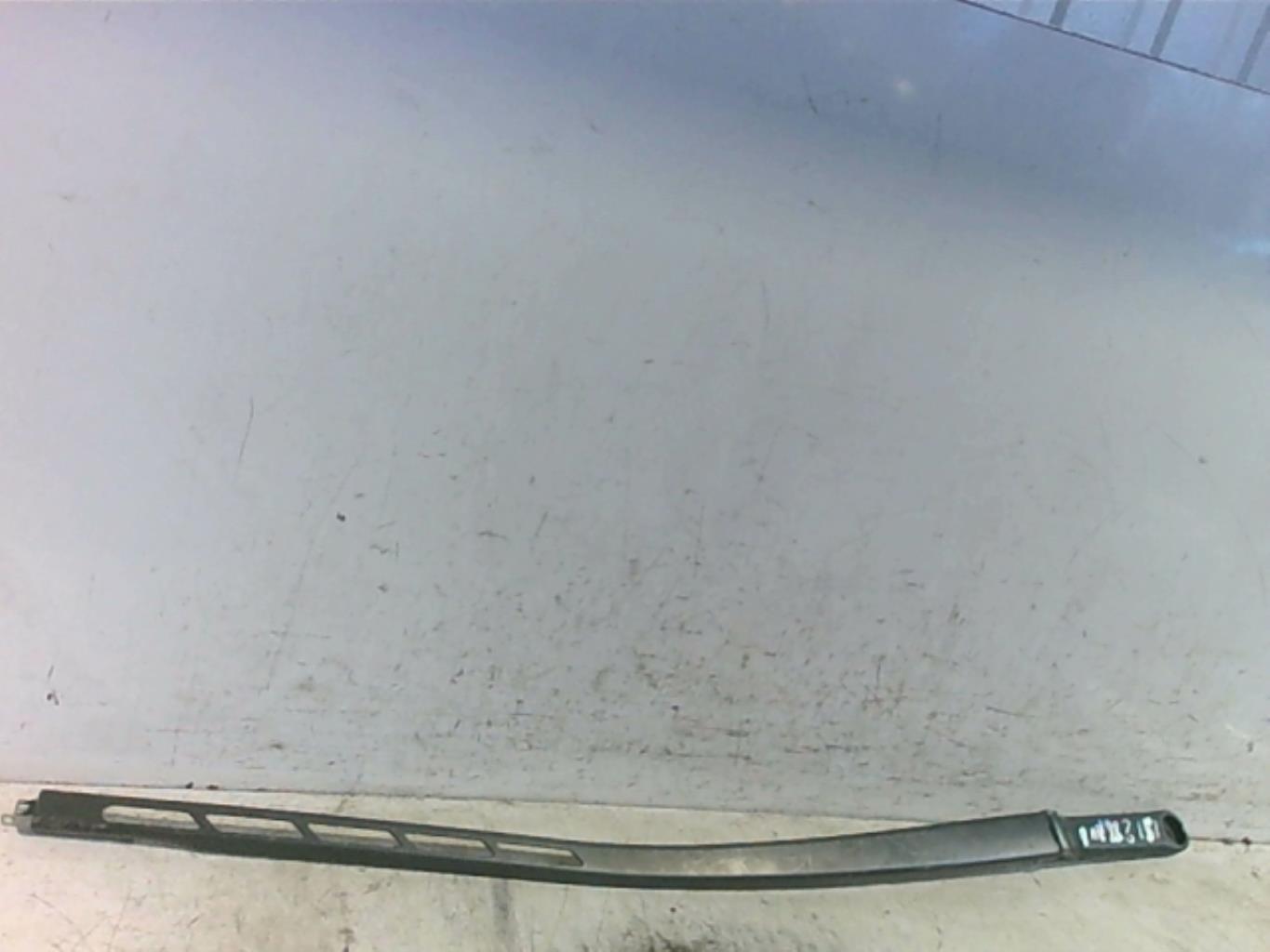 Bras essuie glace avant droit AUDI A3 2 PHASE 1 Diesel - 1