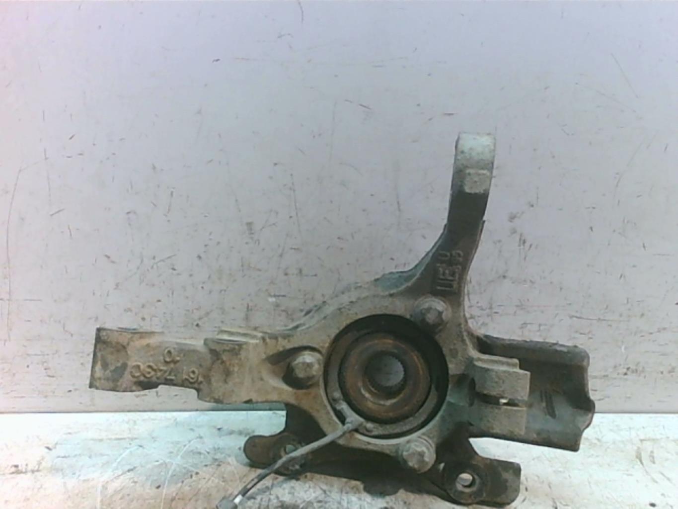 Fusee avant droit OPEL ASTRA H GTC PHASE 1 Essence - 1