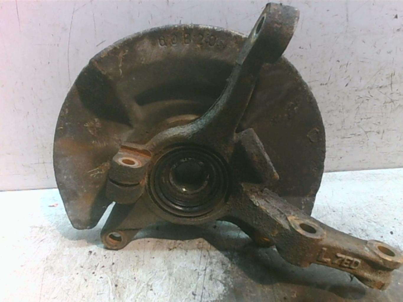 Fusee avant gauche SUZUKI SWIFT 2 PHASE 1 Essence - 1