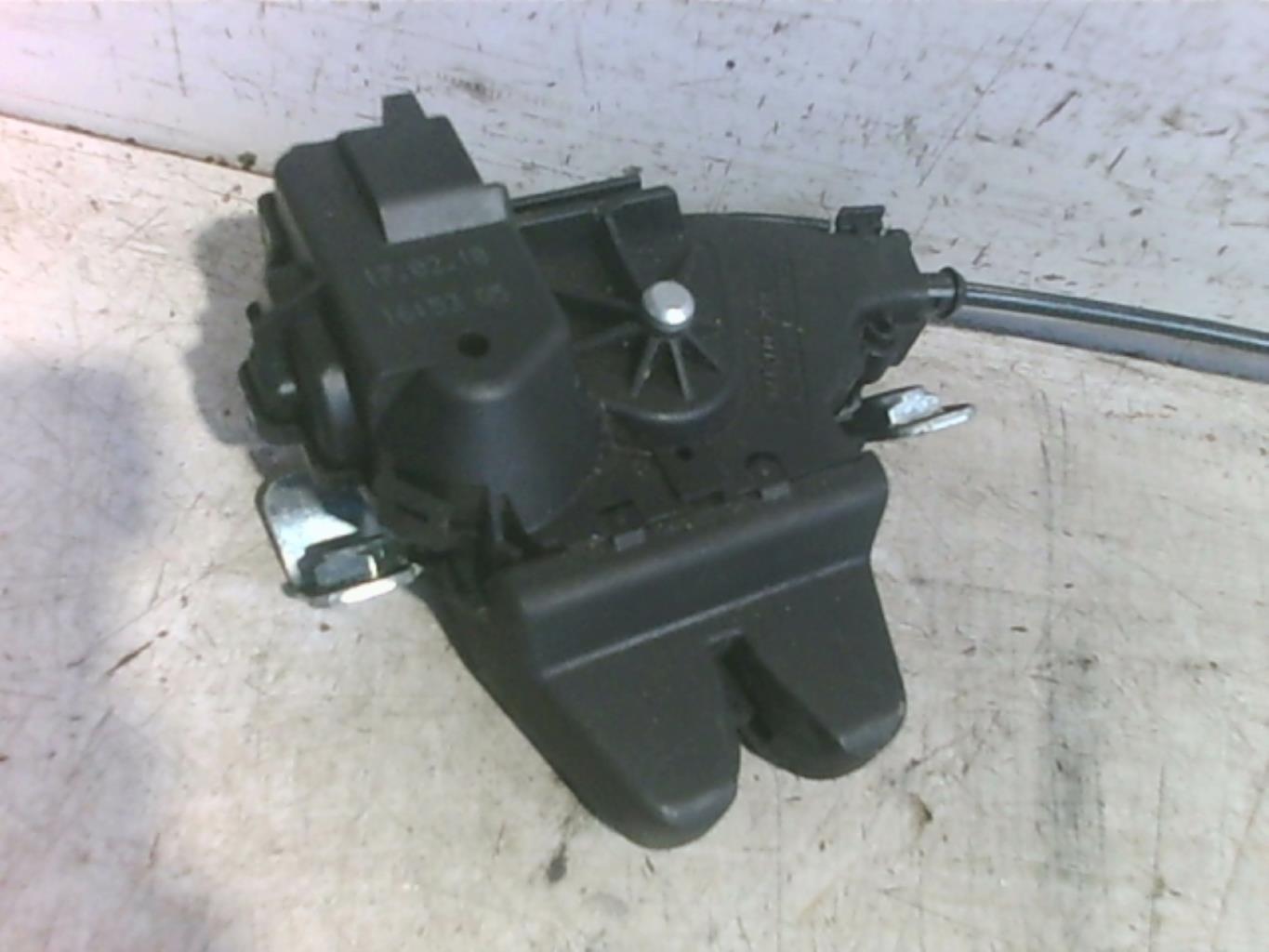 Serrure de coffre MERCEDES CLASSE E 212 PHASE 1 Diesel - 1