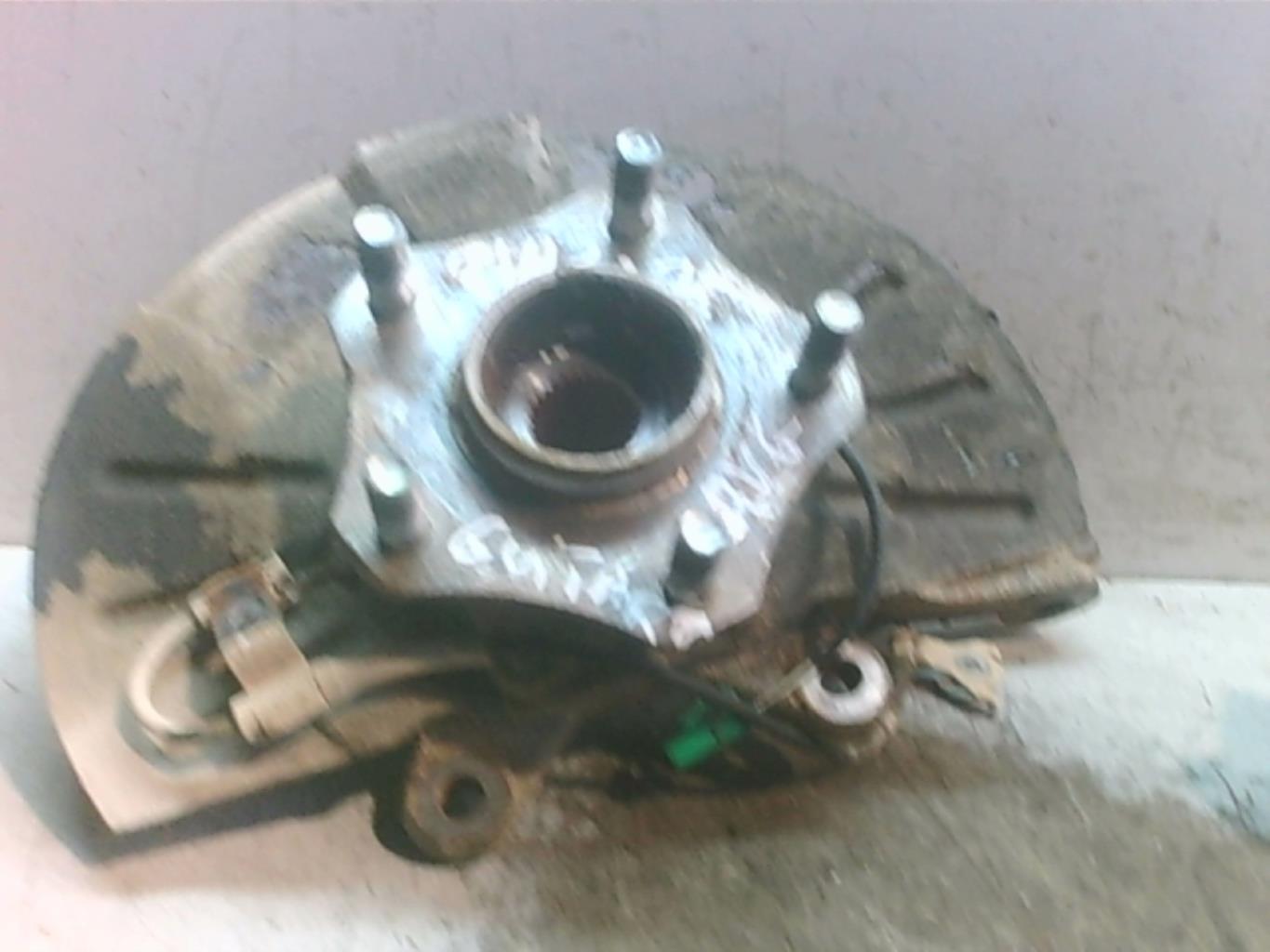 Fusee avant gauche SUZUKI GRAND VITARA 2 PHASE 1 Diesel - 1