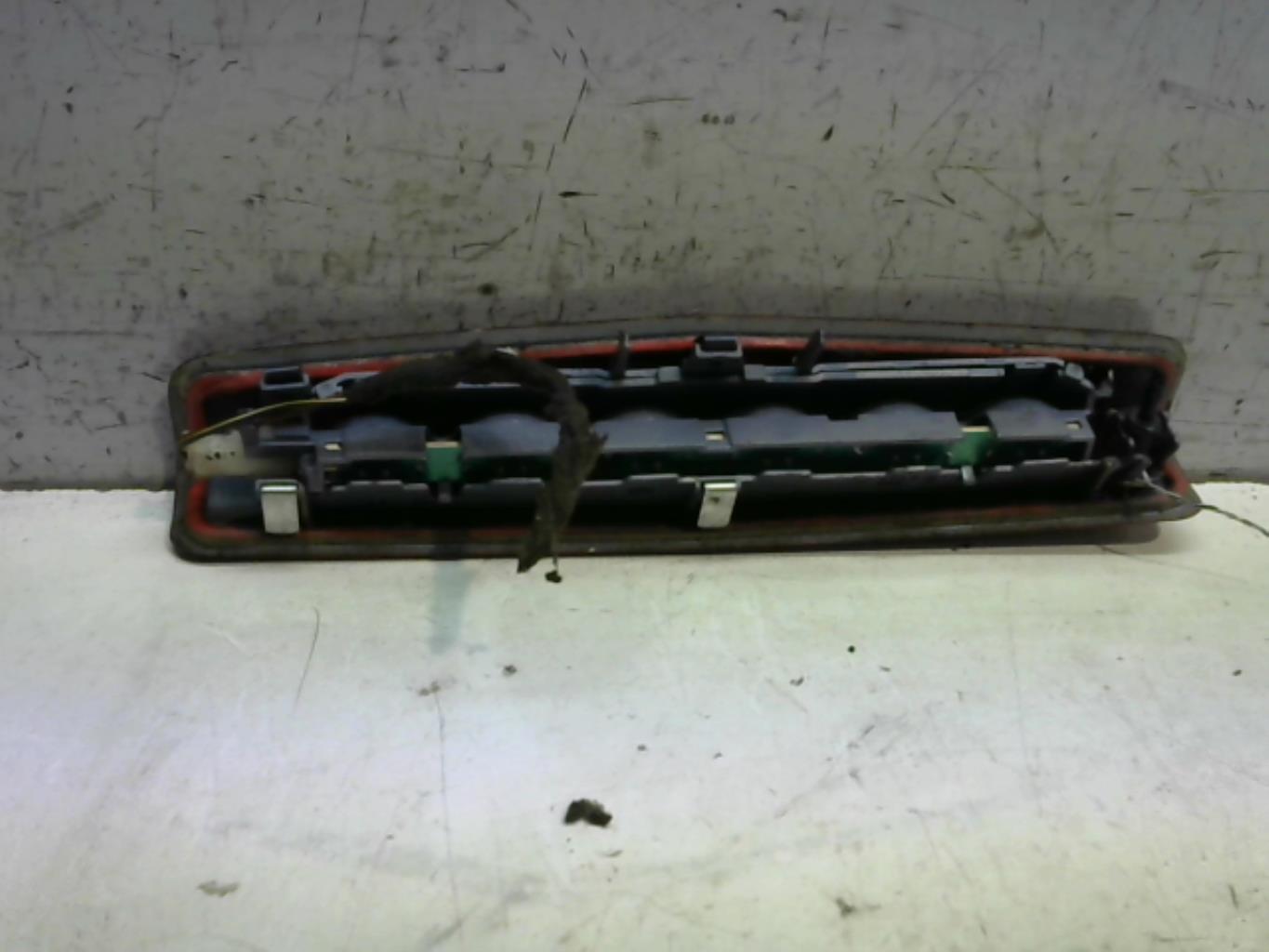 Feu arriere stop central OPEL ASTRA H PHASE 1 Diesel - 1