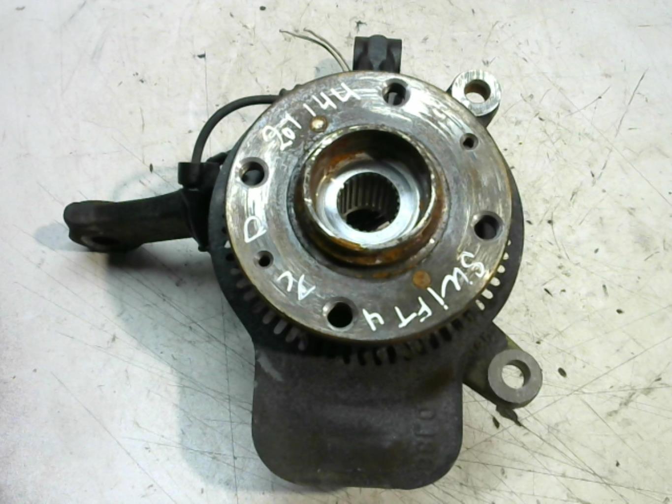 Fusee avant droit SUZUKI SWIFT 4 Diesel - 1