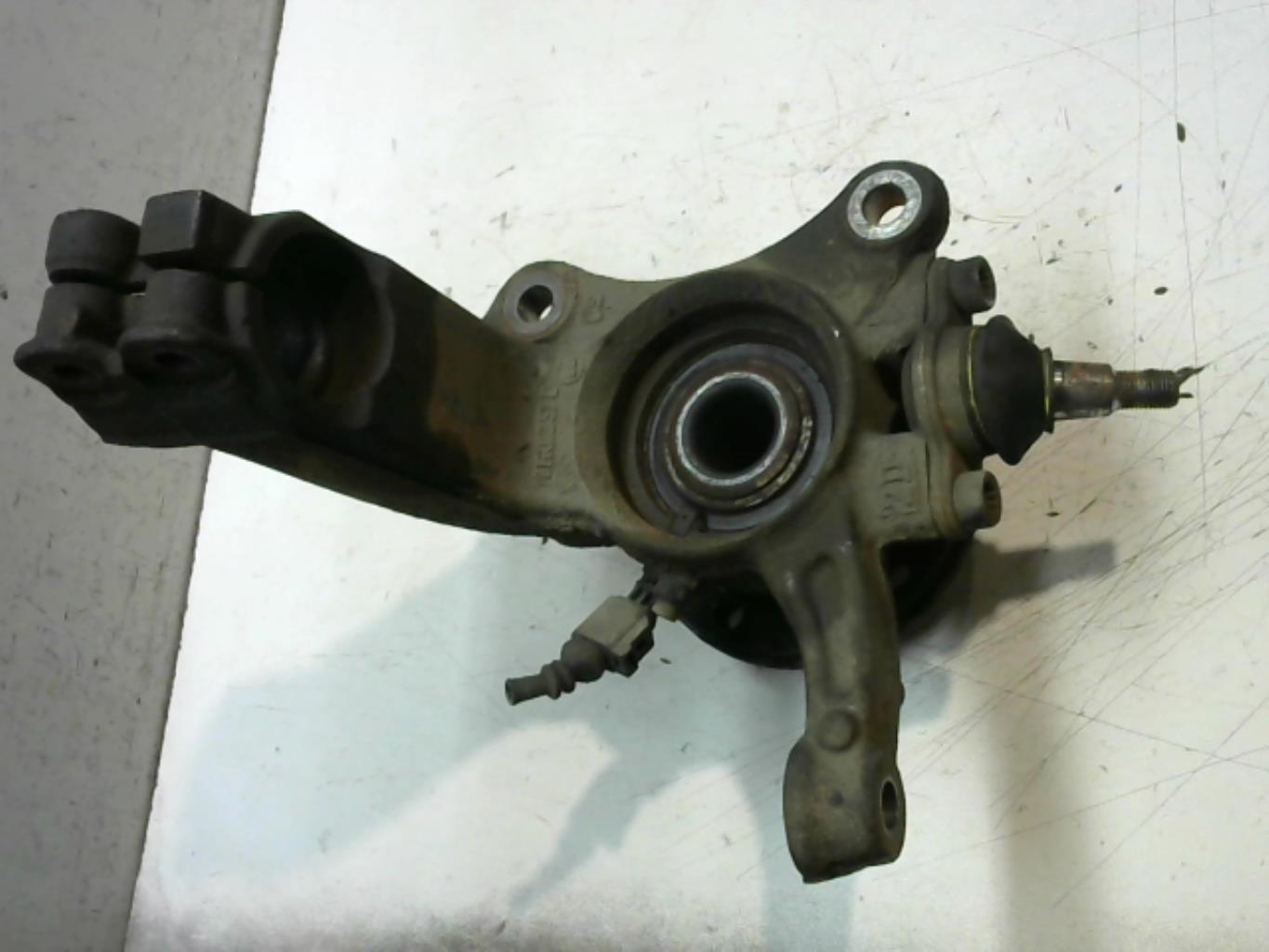Fusee avant gauche VOLKSWAGEN TRANSPORTER 5 PHASE 1 Diesel - 1