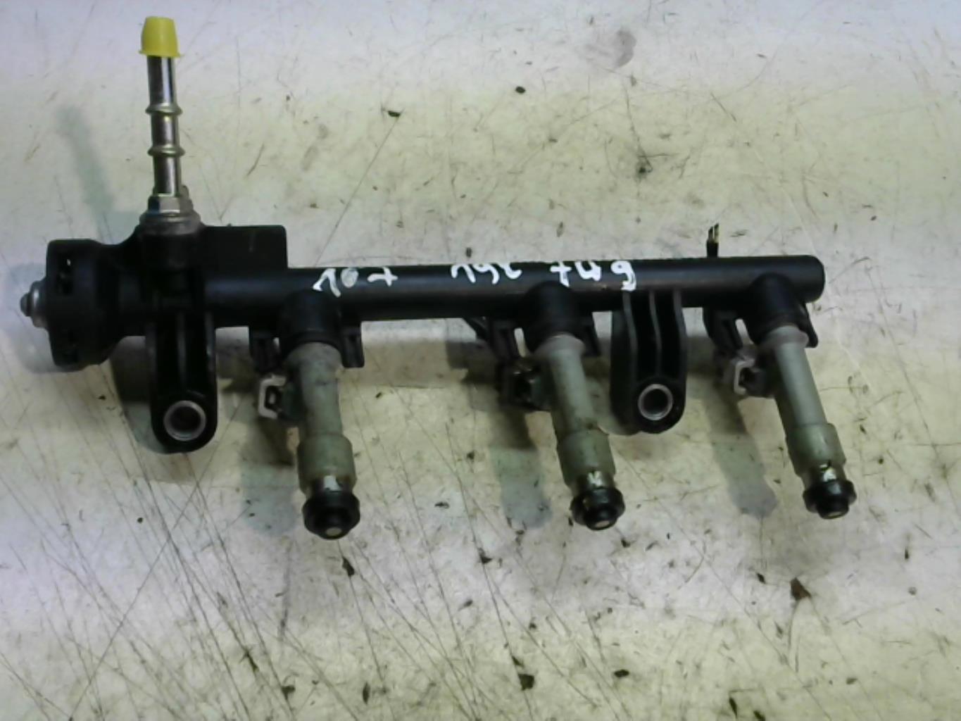 Rampe injection PEUGEOT 107 PHASE 1 Essence - 1