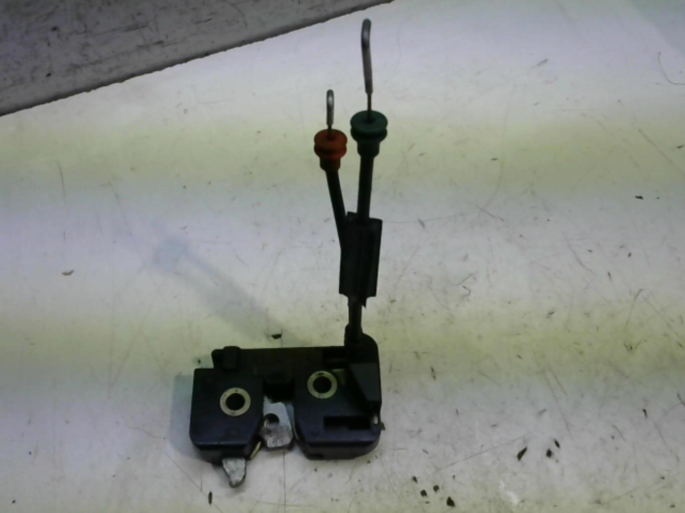 Serrure de hayon FORD FIESTA 4 PHASE 2 Diesel - 1