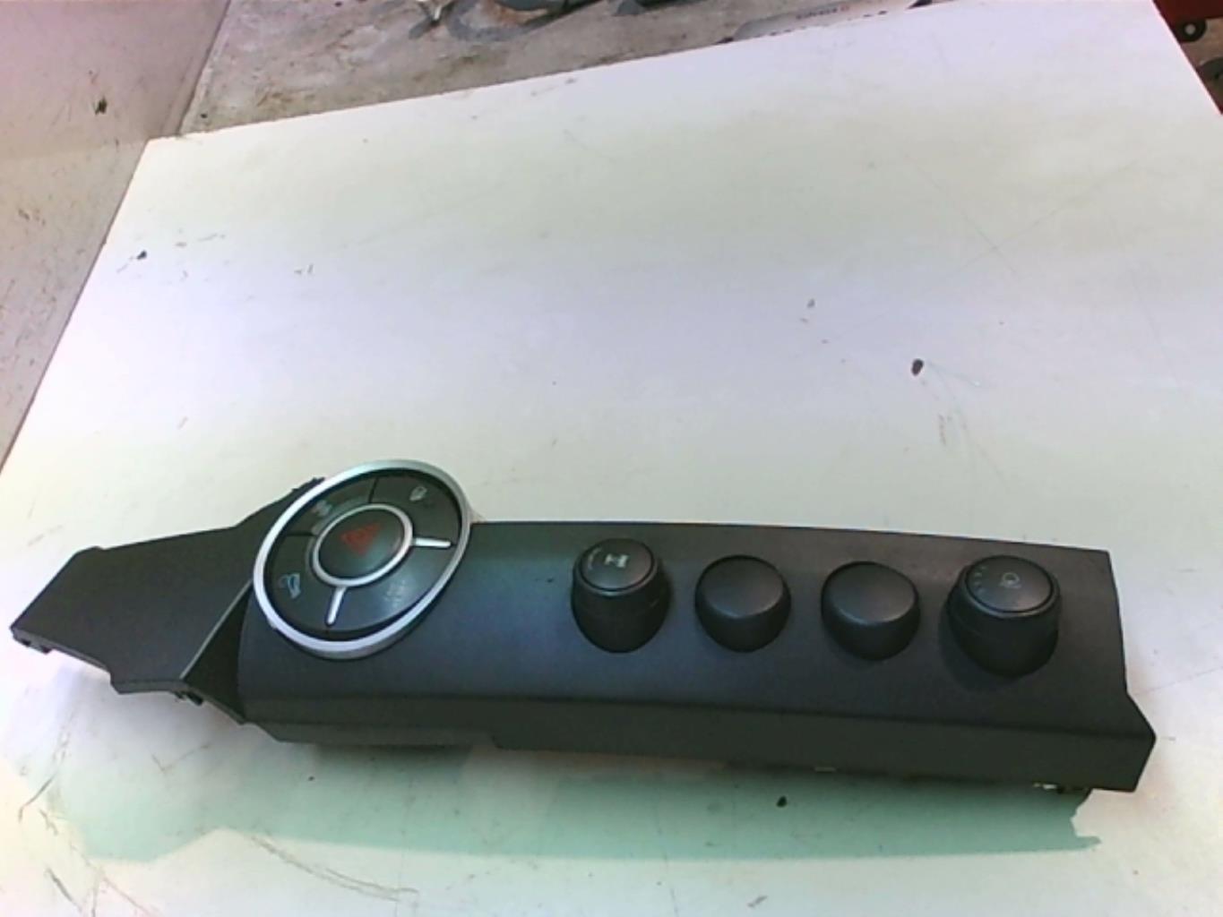 Bouton de warning SSANGYONG KYRON Diesel - 1