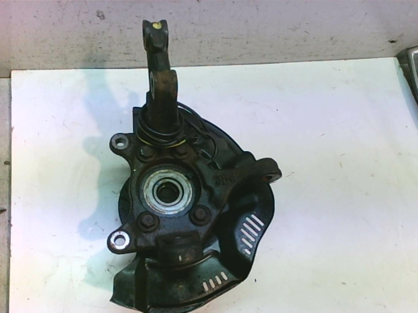 Fusee avant droit TOYOTA AURIS 1 PHASE 2 Essence - 1