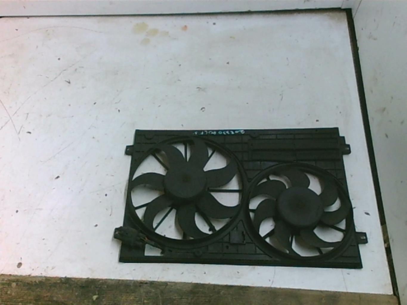 Ventilateur eau VOLKSWAGEN GOLF 5 Diesel - 1