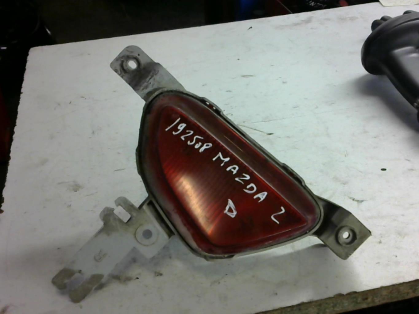 Catadioptre arriere droit MAZDA 2 2 PHASE 2 Essence - 1