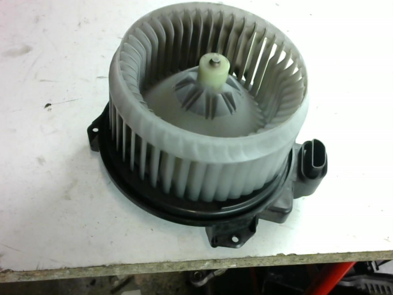 Pulseur d'air TOYOTA YARIS 2 PHASE 2 Diesel - 1