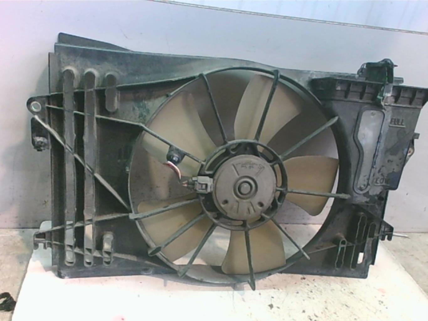 Ventilateur eau TOYOTA COROLLA VERSO 1 Essence - 1