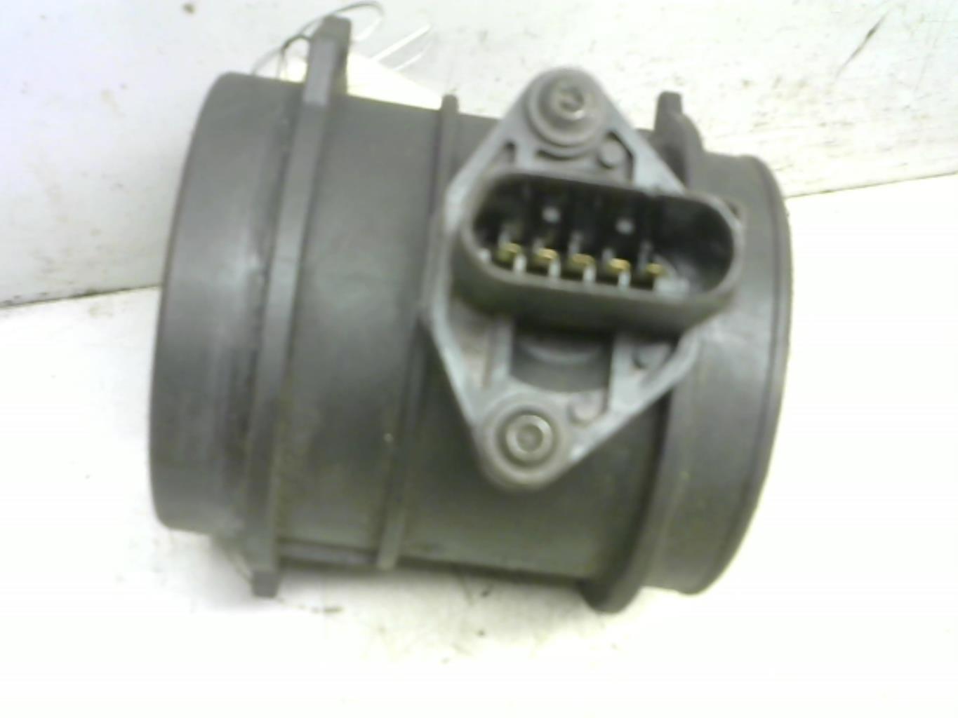 Debitmetre AUDI A4 1 S4 PHASE 1 Essence - 1