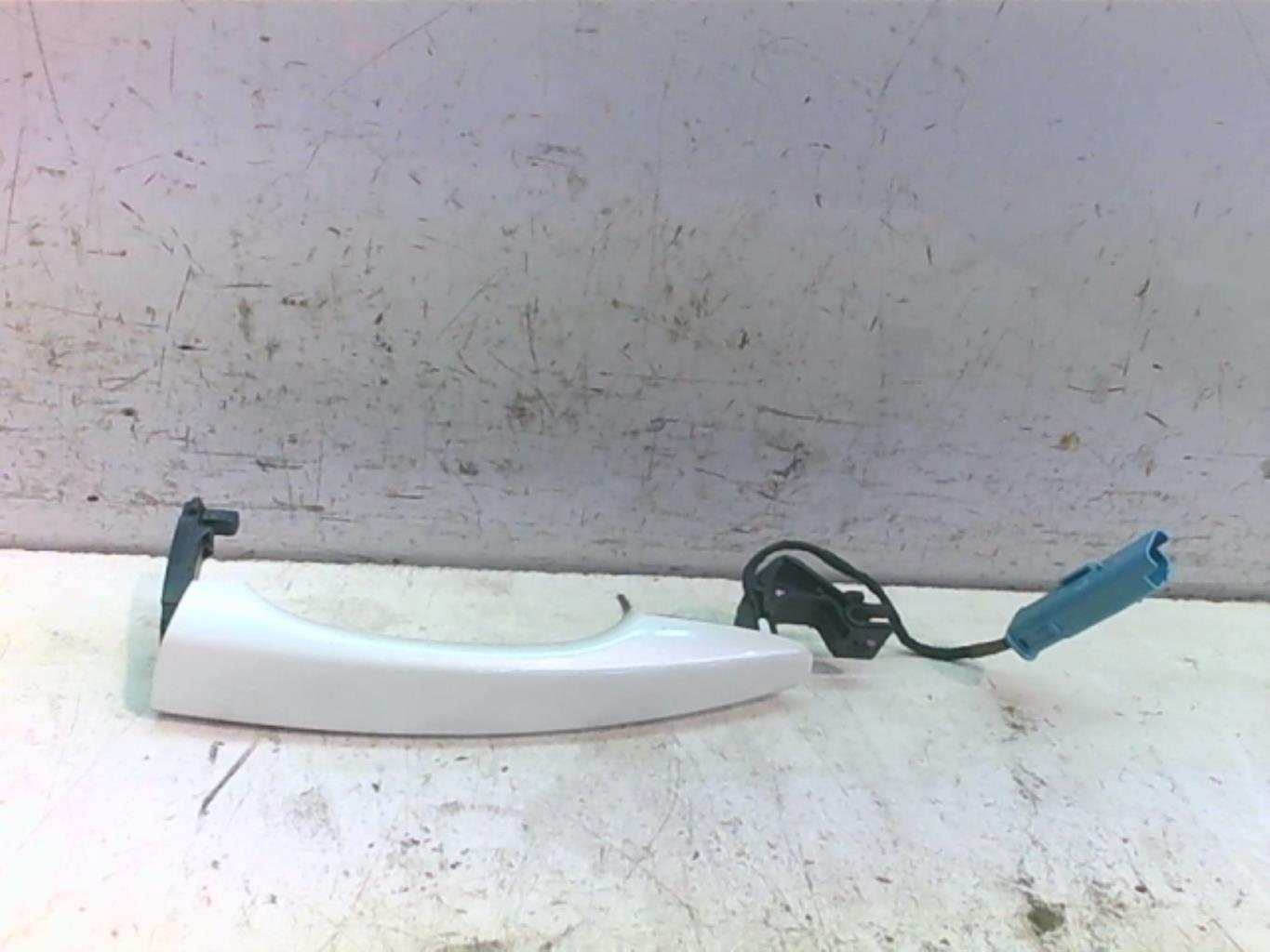 Poignee porte arriere gauche CITROEN DS5 PHASE 1 Diesel/Hybride - 1