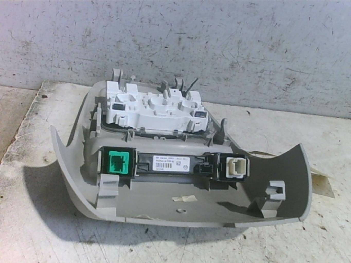 Eclairage de plafonnier CITROEN C4 2 PHASE 1 Diesel - 1