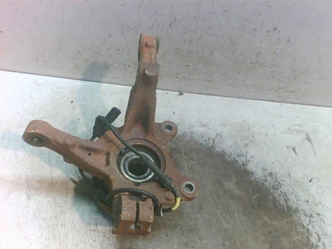 Fusee avant gauche DACIA SANDERO 2 PHASE 2 Essence - 1