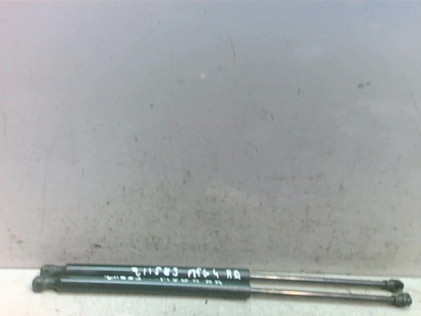 Verin de coffre RENAULT MEGANE 4 PHASE 1 Essence - 1