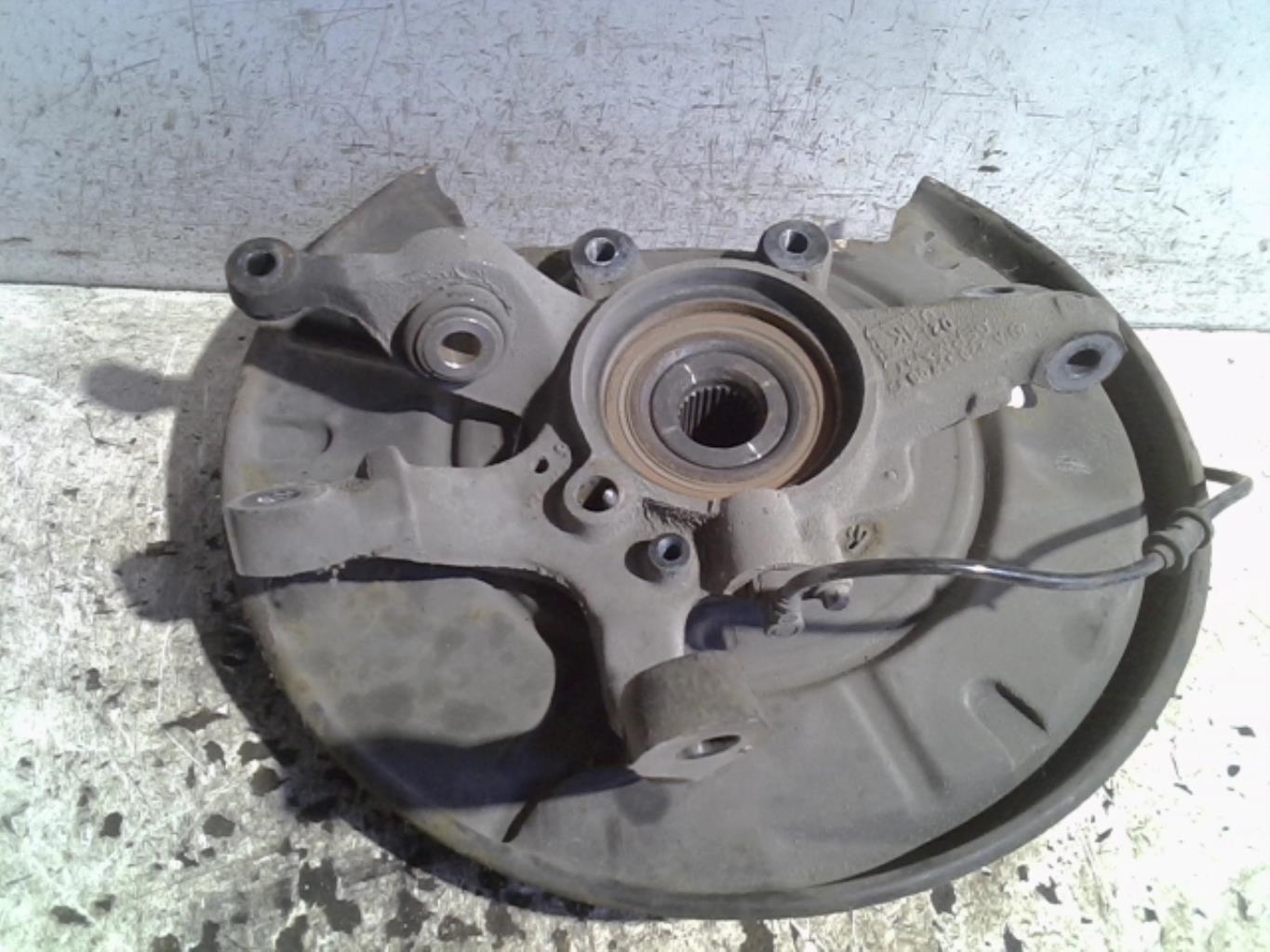 Fusee arriere gauche MERCEDES CLASSE S 220 Diesel - 1