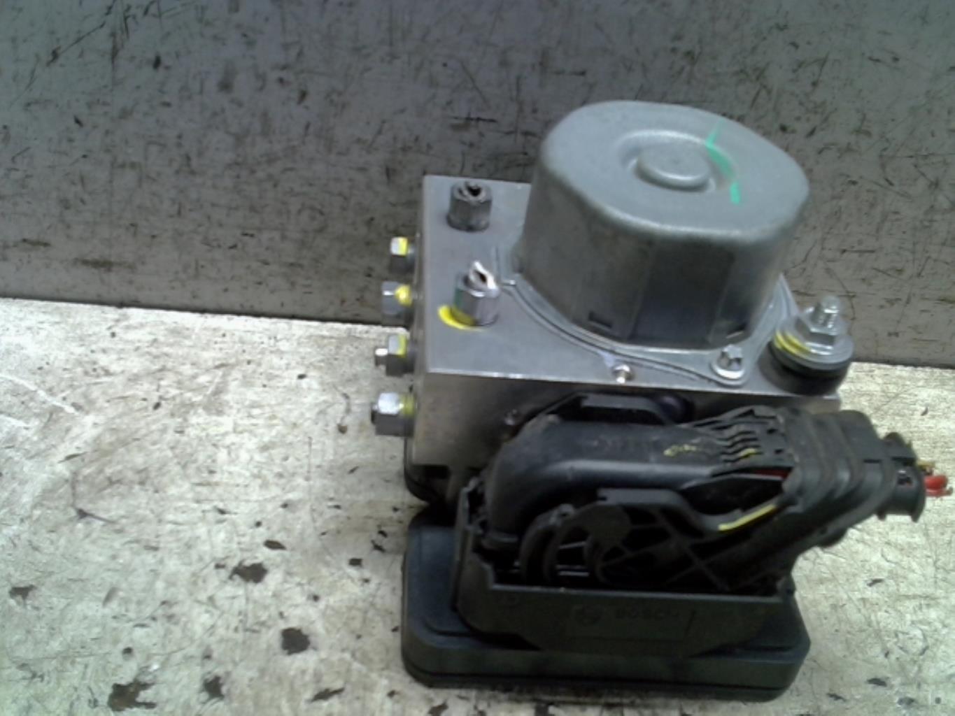 Bloc ABS (freins anti-blocage) DACIA LOGAN MCV 2 PHASE 2 BREAK Essence - 1
