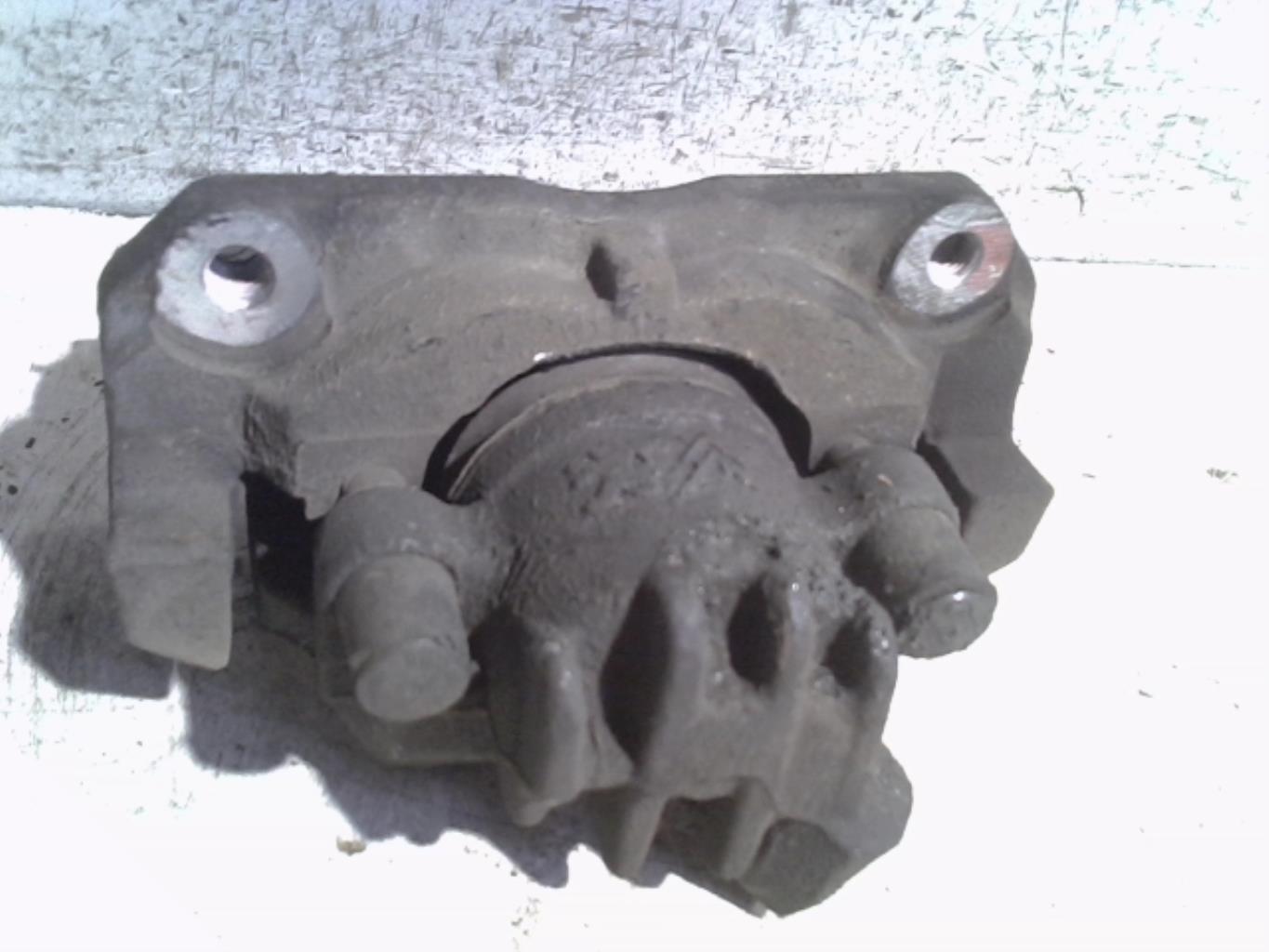 Etrier avant gauche (freinage) CITROEN C5 2 Diesel - 1