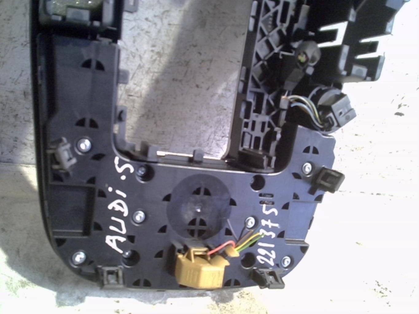 Commande GPS AUDI A5 1 COUPE PHASE 1 Diesel - 1