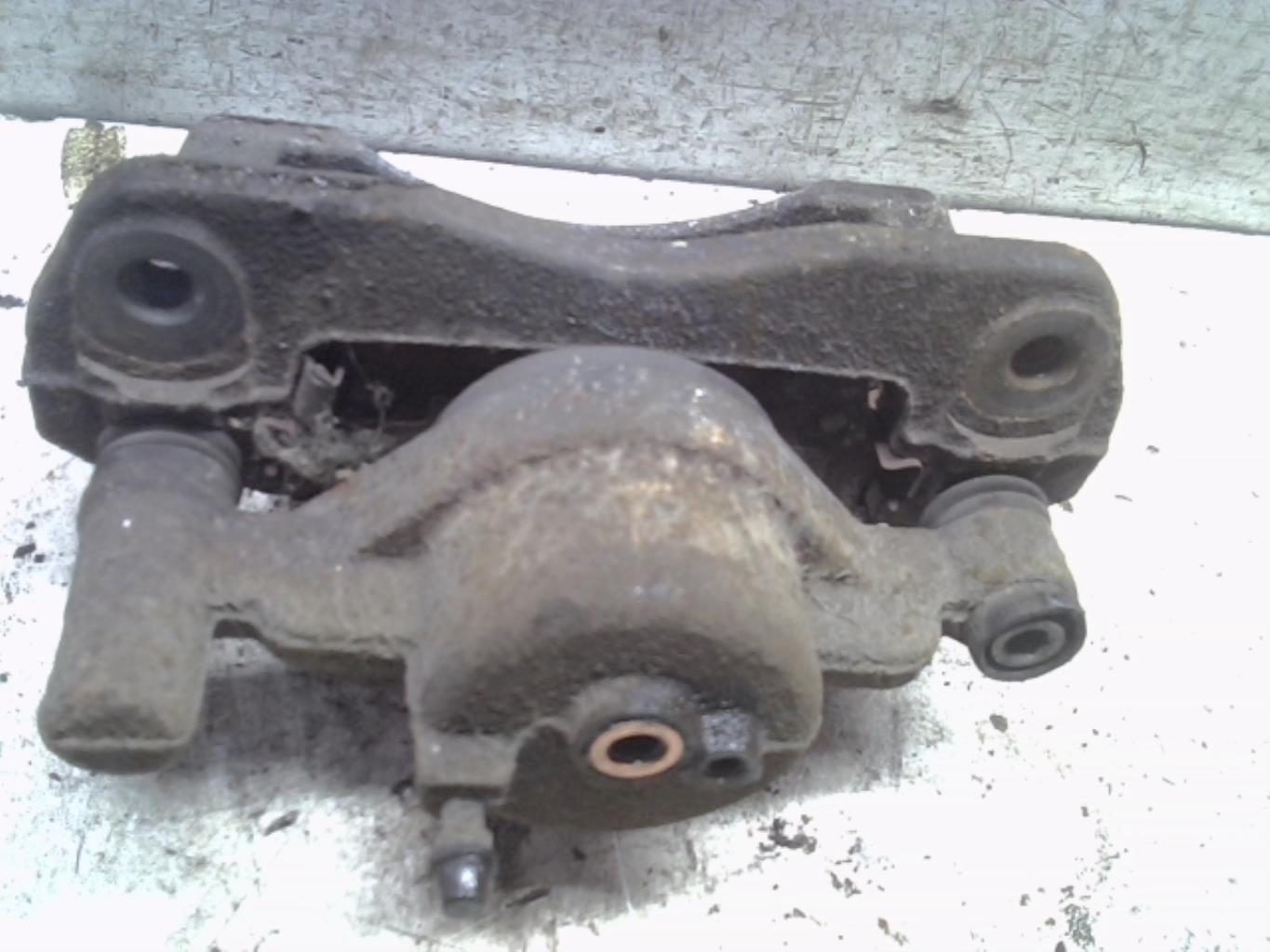 Etrier avant droit (freinage) MAZDA PREMACY Diesel - 1