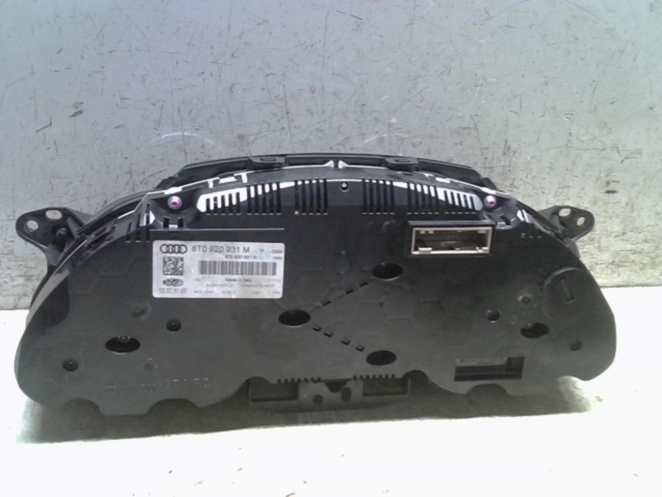 Compteur AUDI A5 1 COUPE PHASE 1 Diesel - 1