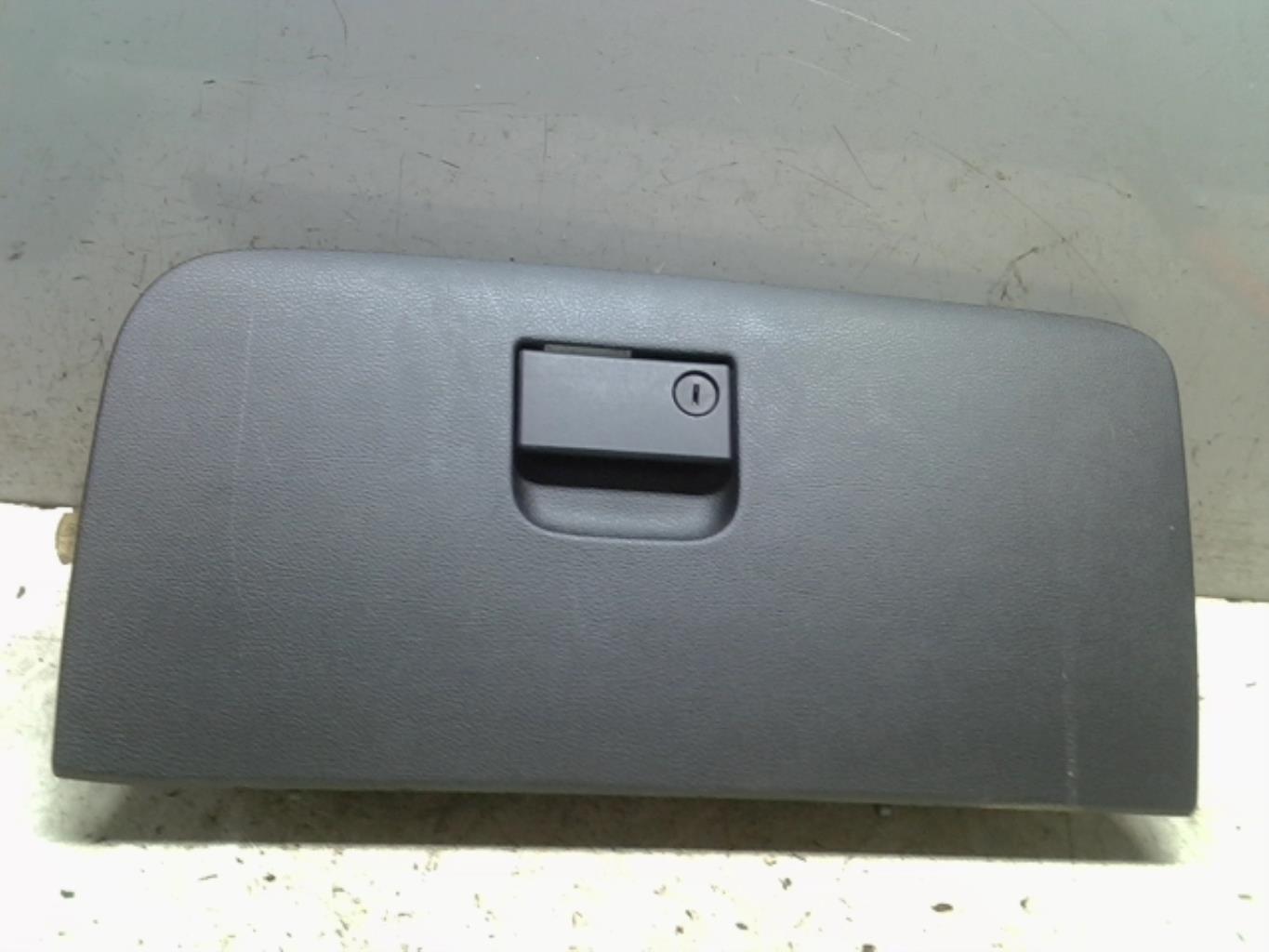 Boite a gants FIAT FREEMONT Diesel - 1
