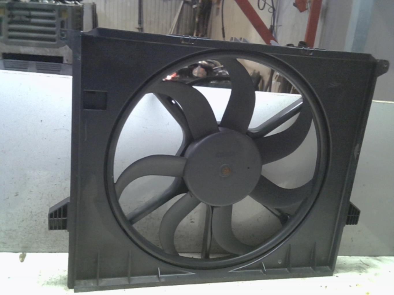Ventilateur eau MERCEDES CLASSE M 164 PHASE 1 Diesel - 1