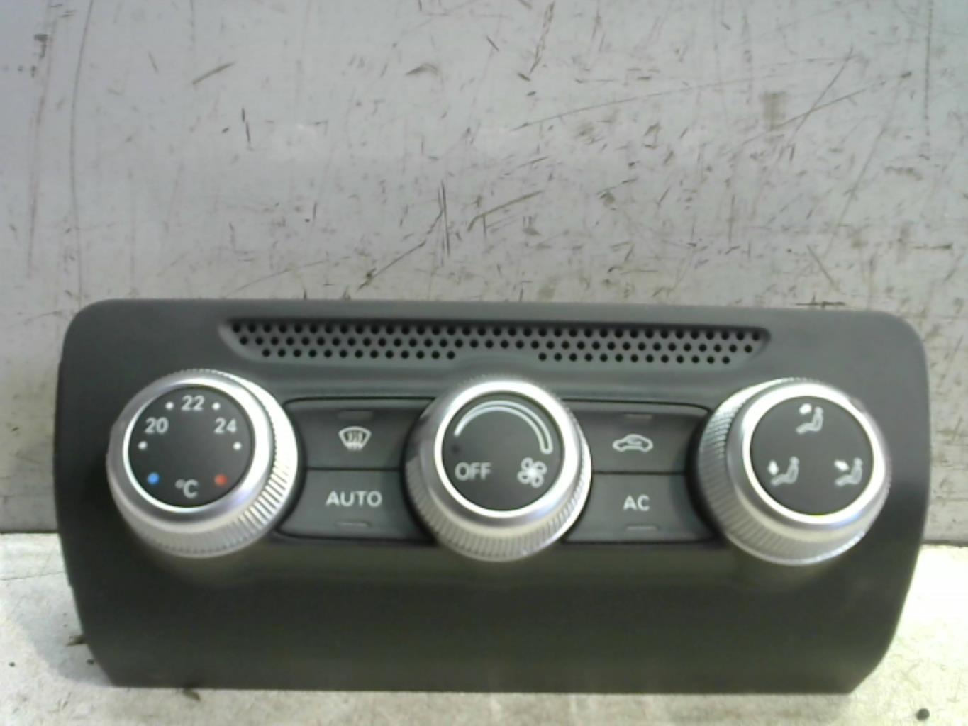 Commande chauffage AUDI A1 1 PHASE 1 Essence - 1