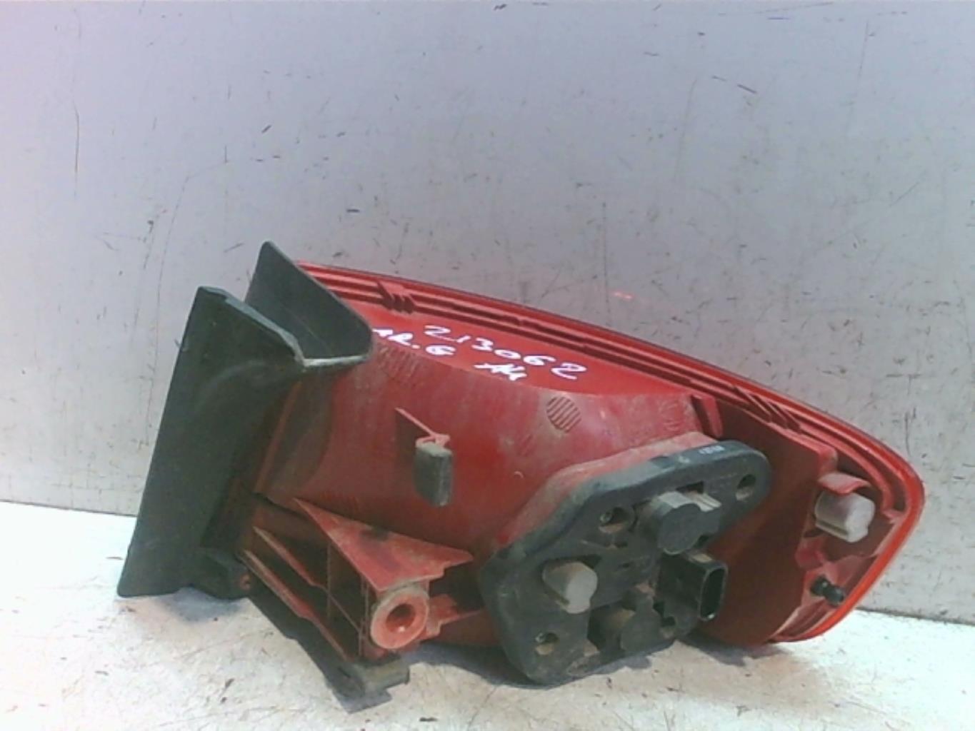 Feu arriere principal gauche (feux) AUDI A4 3 PHASE 1 Diesel - 1
