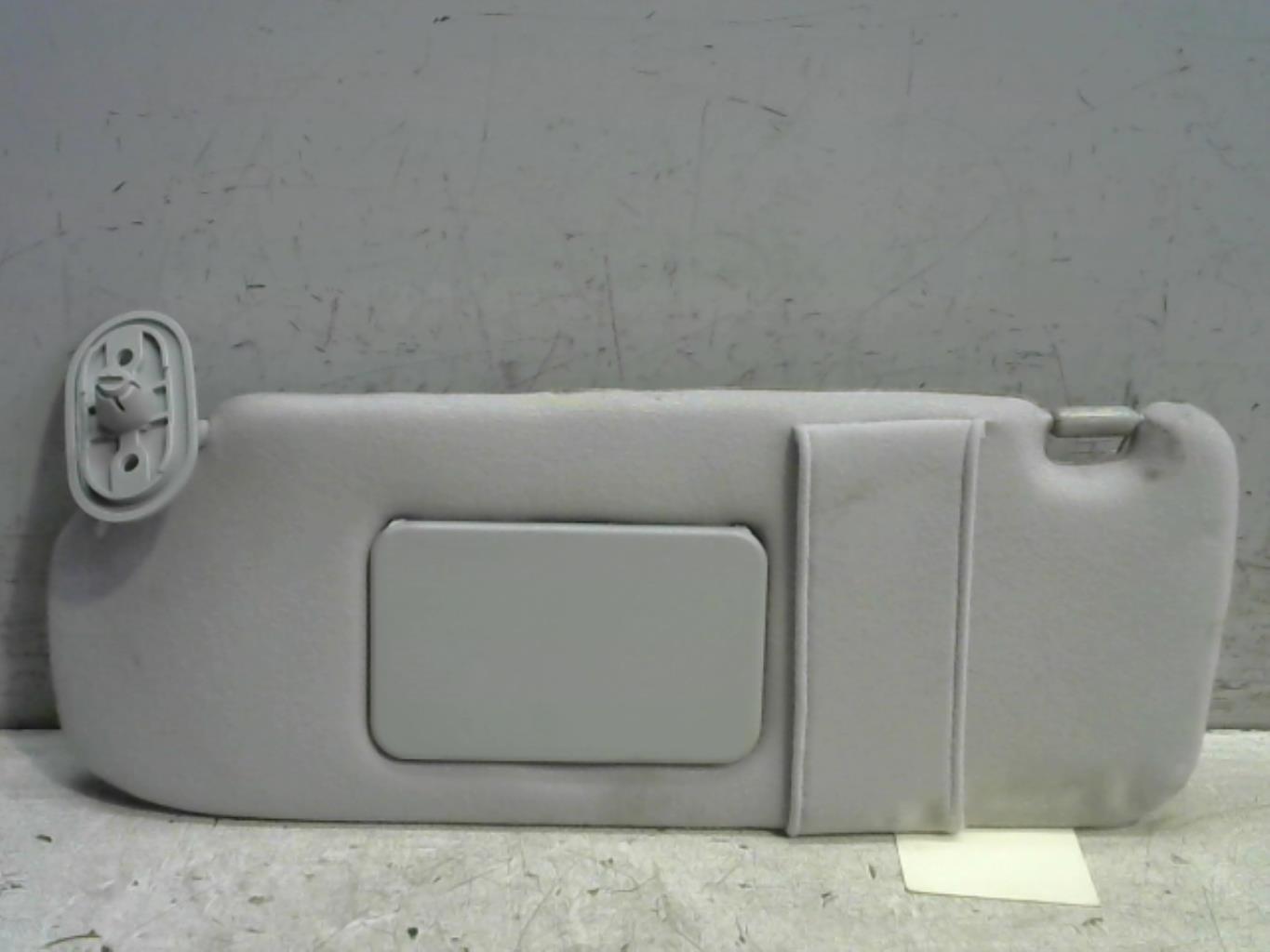 Pare soleil gauche TOYOTA COROLLA 10 PHASE 2 BREAK Diesel - 1