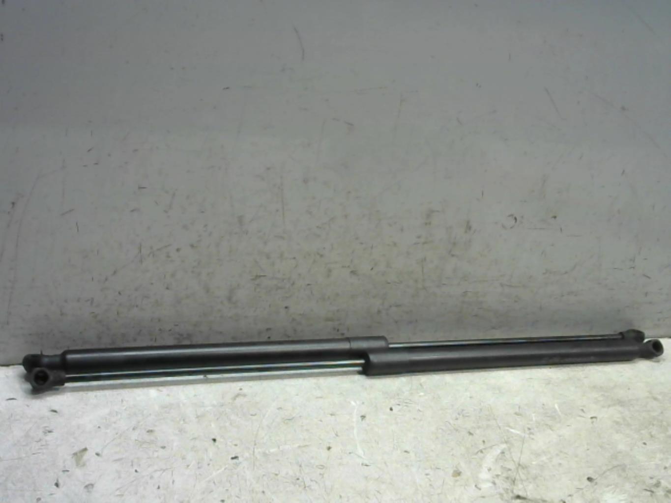 Verin de capot CITROEN C6 Diesel - 1